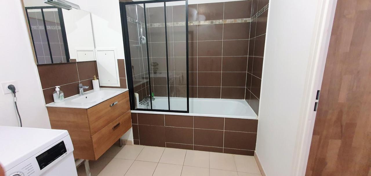 Lotus- 4 Min De Walt Disney-Arrivee Autonome-Parking Et Wifi Gratuit-Proche De Toutes Commodites 5Min De La Vallee Village 쉐시 외부 사진
